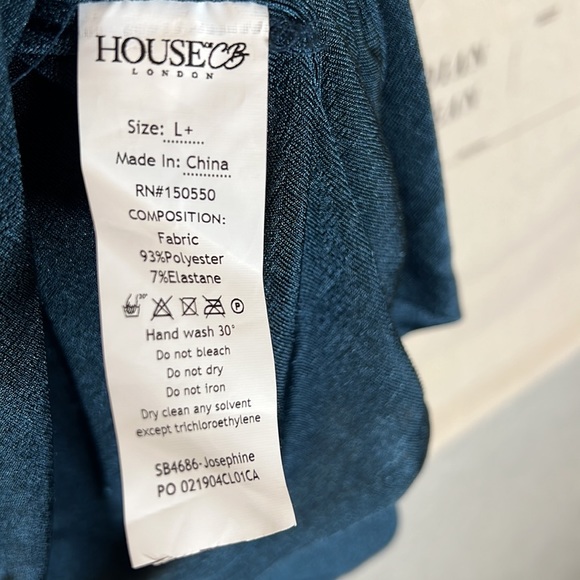 NWT HOUSE OF CB ‘Josephine’ Navy Silky Twist Drape Dress Size L+ - Picture 9 of 9